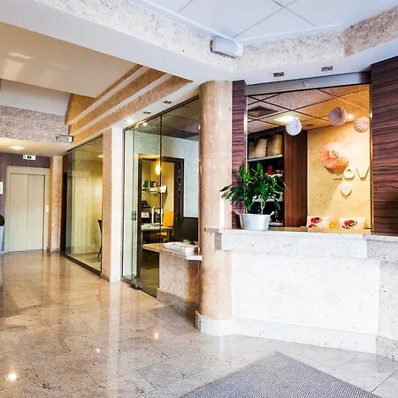 Hotel La Cava 2*